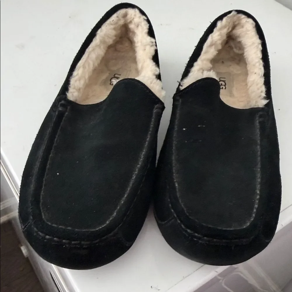 UGG Black Slippers Suede Slip On Wool Lined , size 11 men
